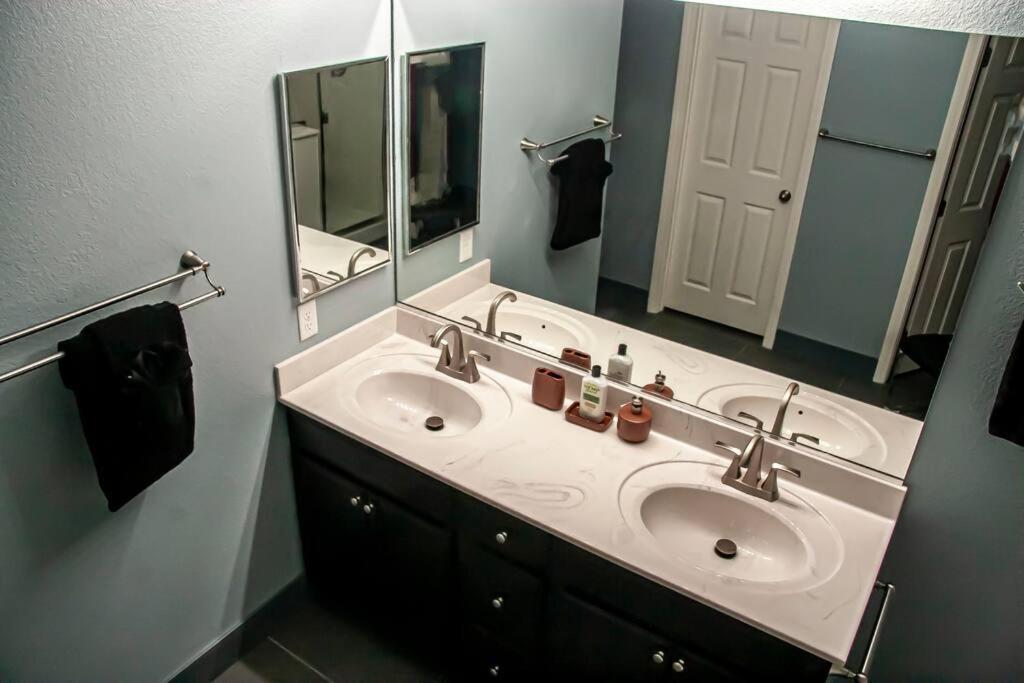 Villa Family Friendly Contemporary House With Pool Las Vegas Esterno foto